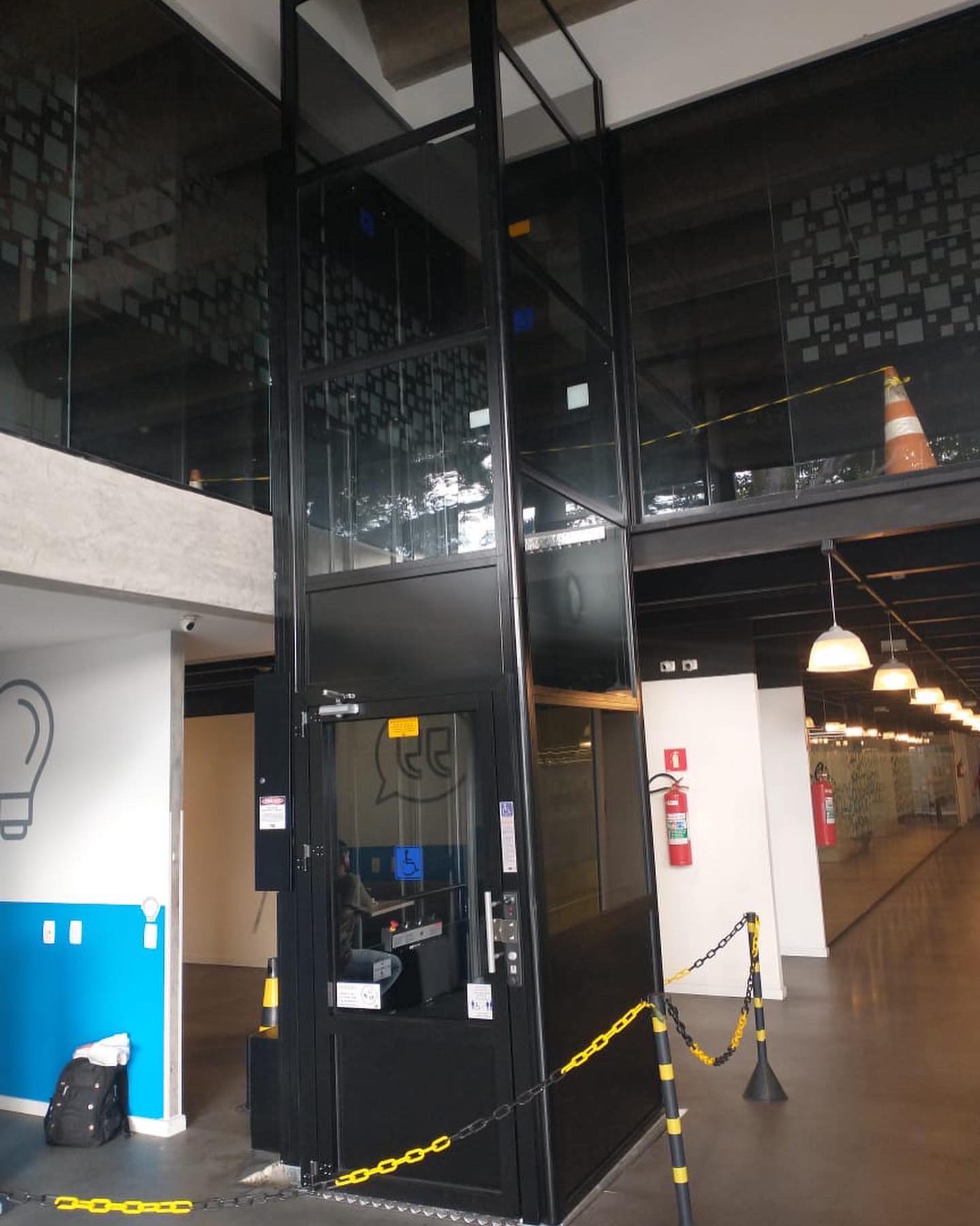 PLATAFORMA PRETA TABOAO 2.jpg